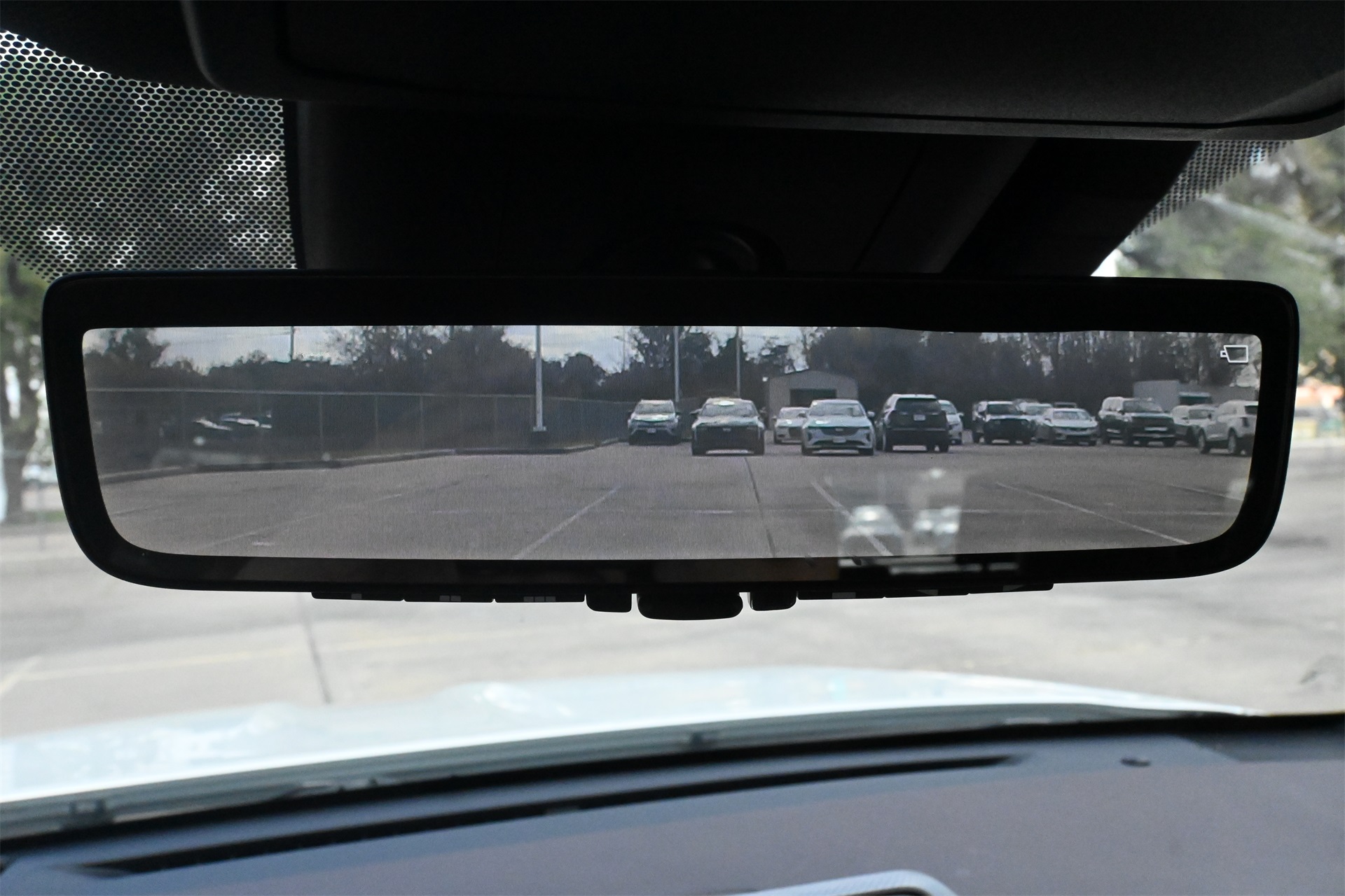 2021 Toyota Highlander Platinum White at Autostrade