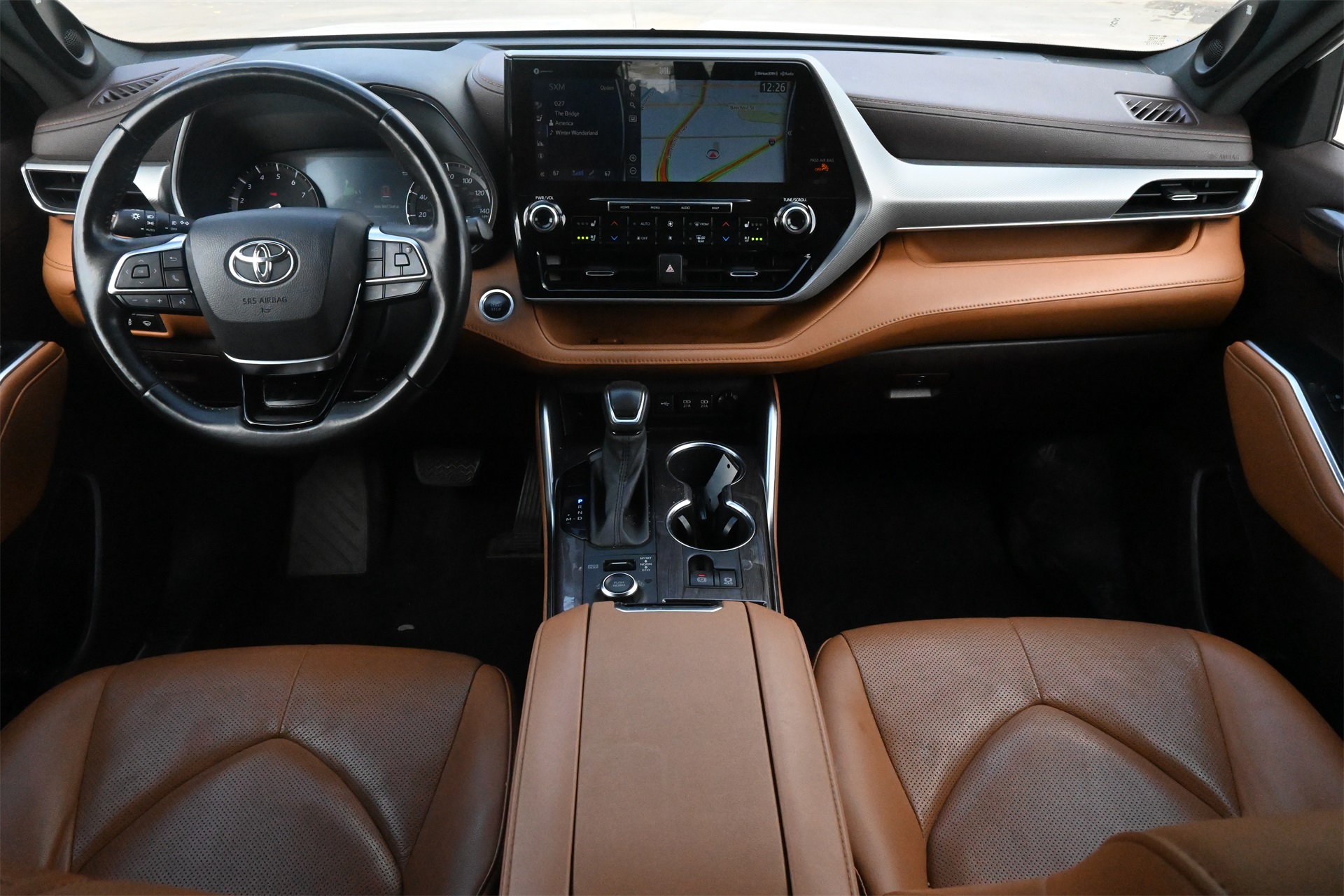 2021 Toyota Highlander Platinum White at Autostrade