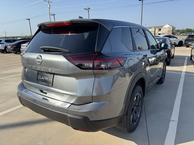2026 Nissan Rogue SV photo 7