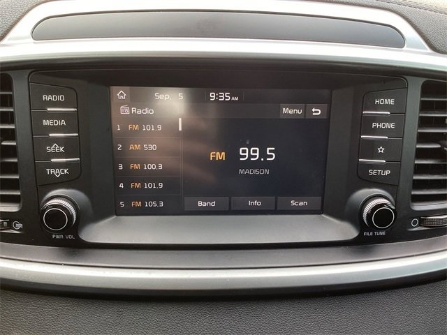 Used Car 2020 Kia Sorento  Lx For Sale Under $20,000 In San Antonio, Texas
