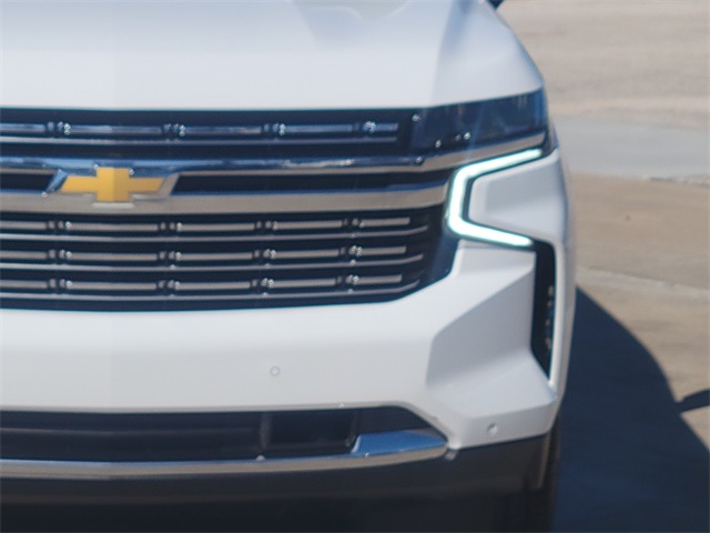 2023 Chevrolet Suburban Premier White at Baytown Hyundai