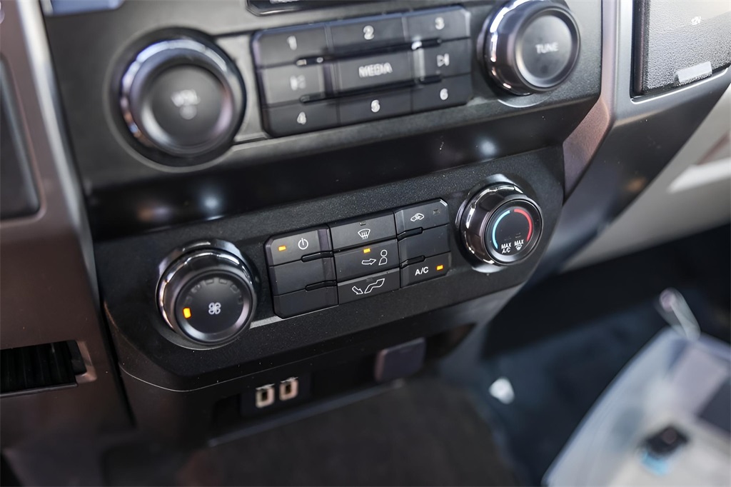 Used Car 2019 Ford F-150  Xlt For Sale Under $25,000 In Austin, Texas