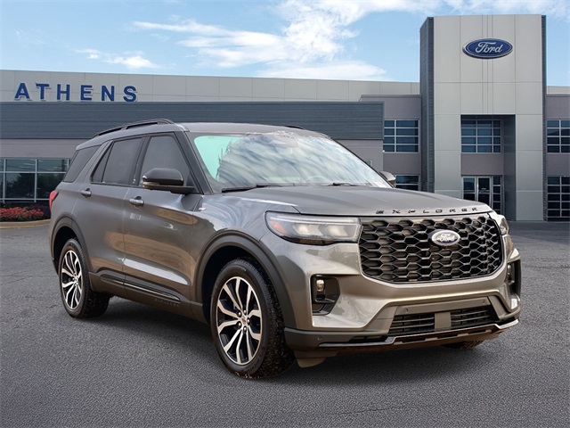 2025 Ford Explorer ST-Line RWD