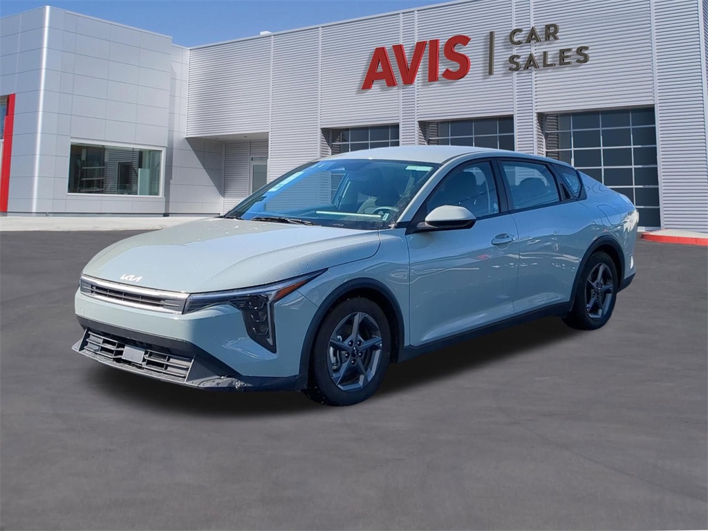 2025 Kia K4 LXS FWD
