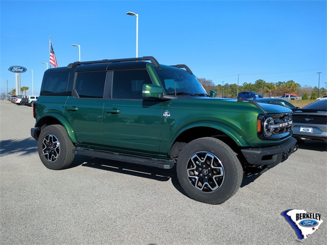 2024 Ford Bronco Outer Banks 4-Door 4WD