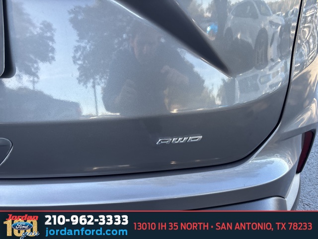 Used Car 2022 Ford Edge  For Sale Under $25,000 In San Antonio, Texas