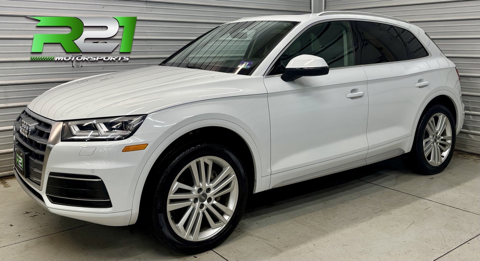 2019 Audi Q5 Premium Plus's photo