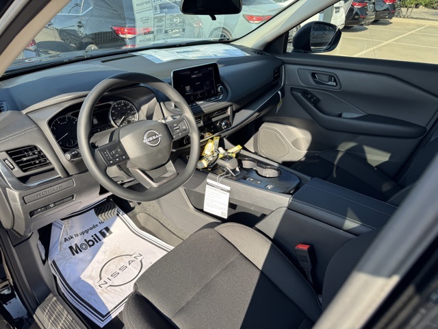 2026 Nissan Rogue S photo 2