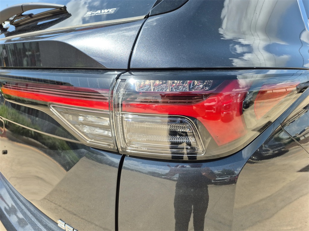 2025 Mitsubishi Outlander SEL Gray at Baytown Hyundai