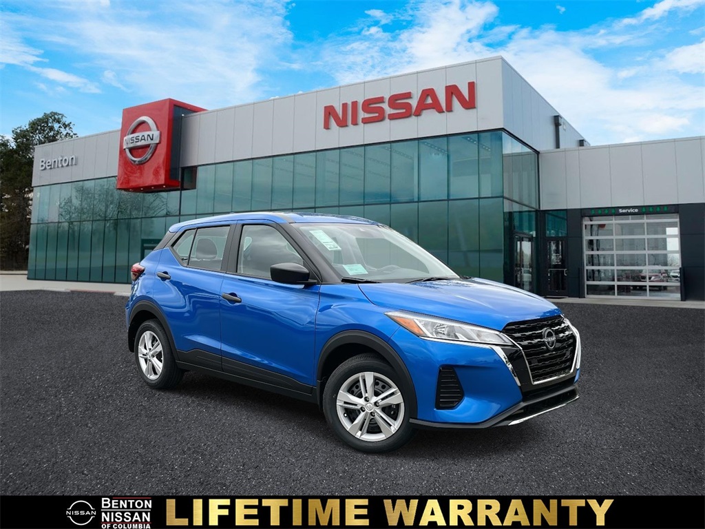 2025 Nissan Kicks Play S FWD