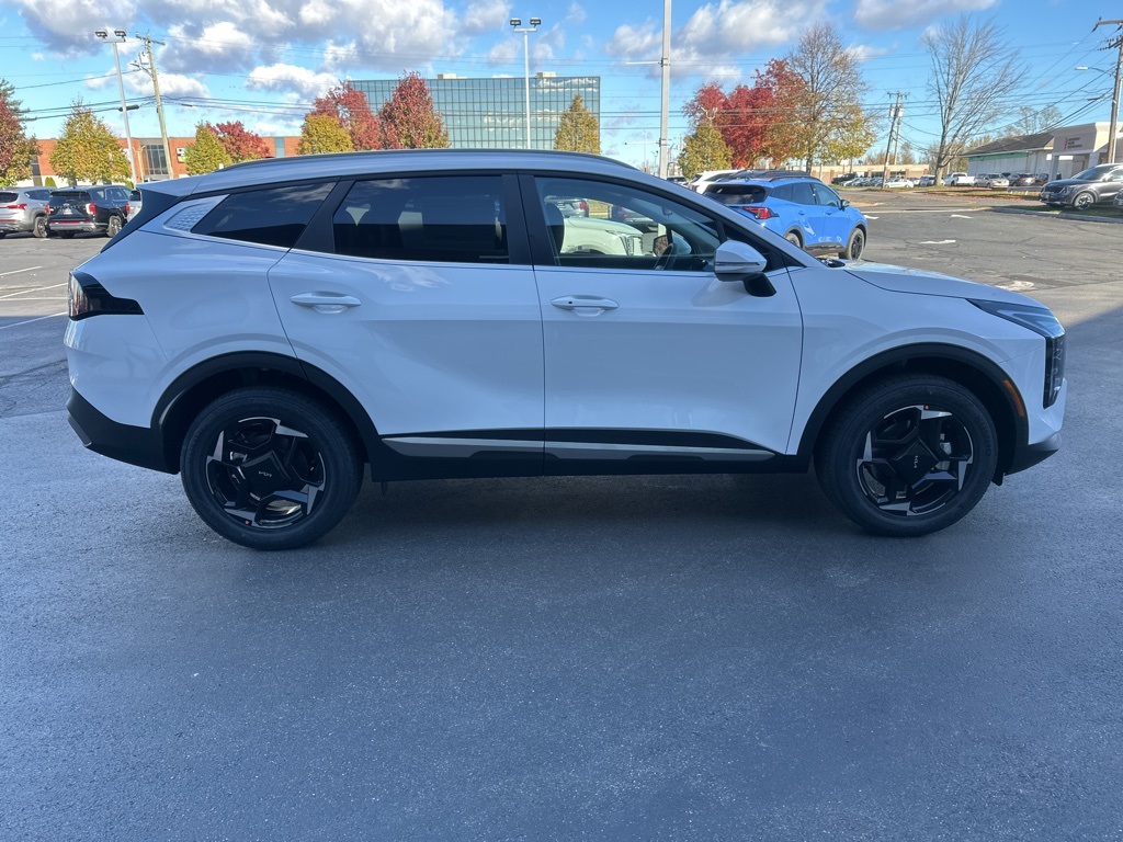 2026 Kia Sportage EX photo 4