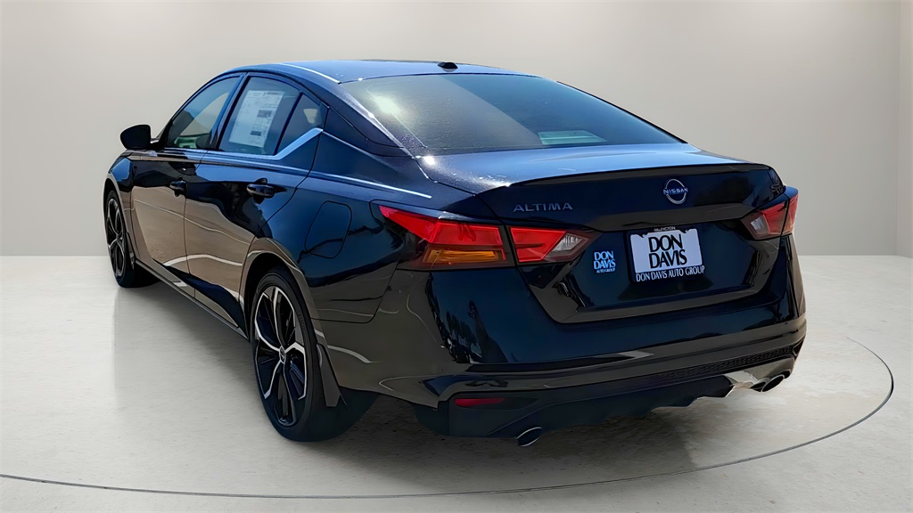 2025 Nissan Altima