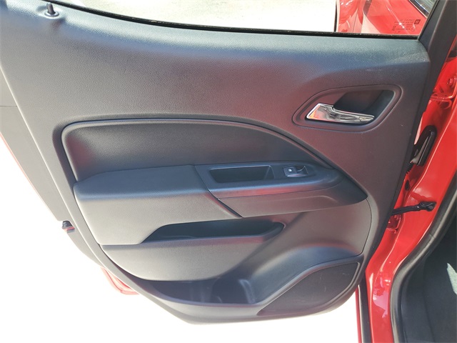 2020 Chevrolet Colorado LT photo 10