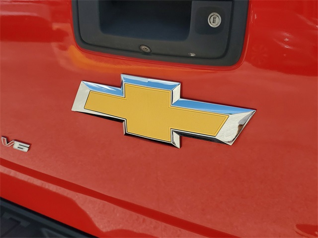 2020 Chevrolet Colorado LT photo 8