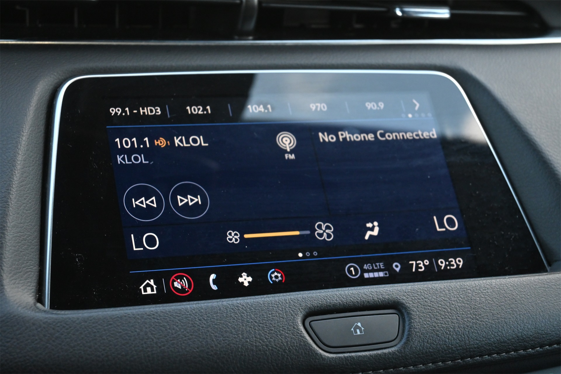 2023 Cadillac XT4 Premium Luxury - 11