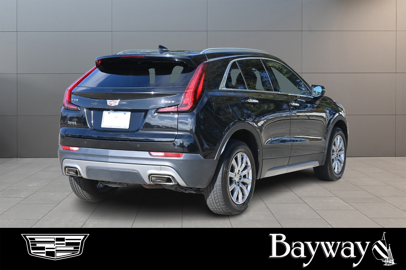 2023 Cadillac XT4 Premium Luxury - 4