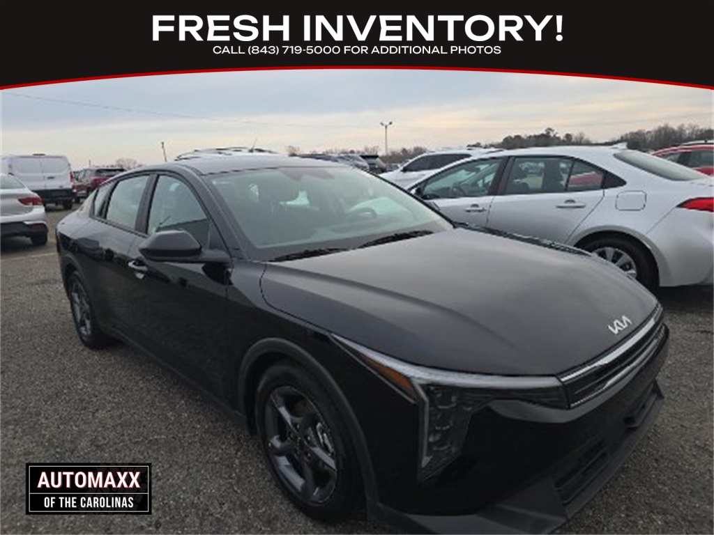 2025 Kia K4 LXS FWD