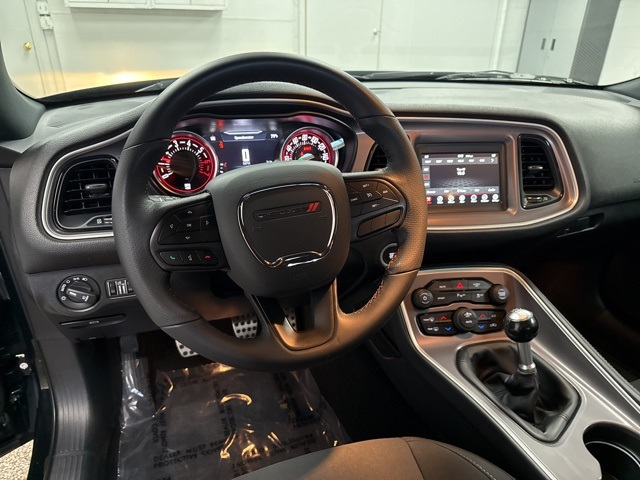 2022 Dodge Challenger R/T photo 10
