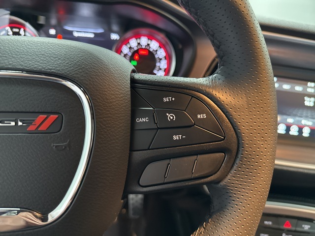 2022 Dodge Challenger R/T photo 17