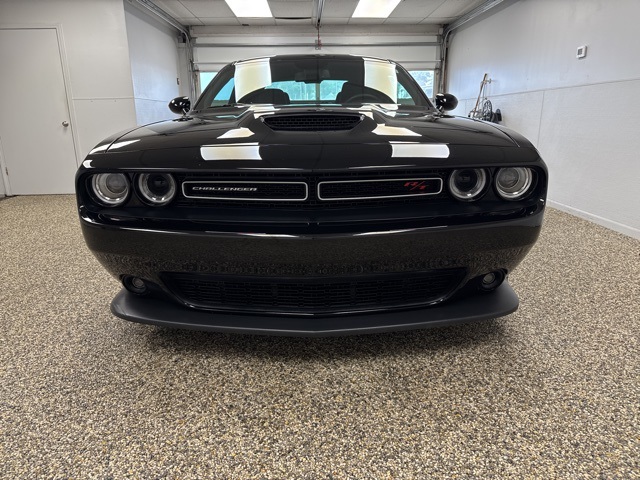 2022 Dodge Challenger R/T photo 2