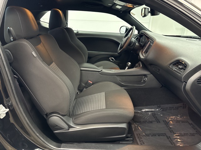 2022 Dodge Challenger R/T photo 9
