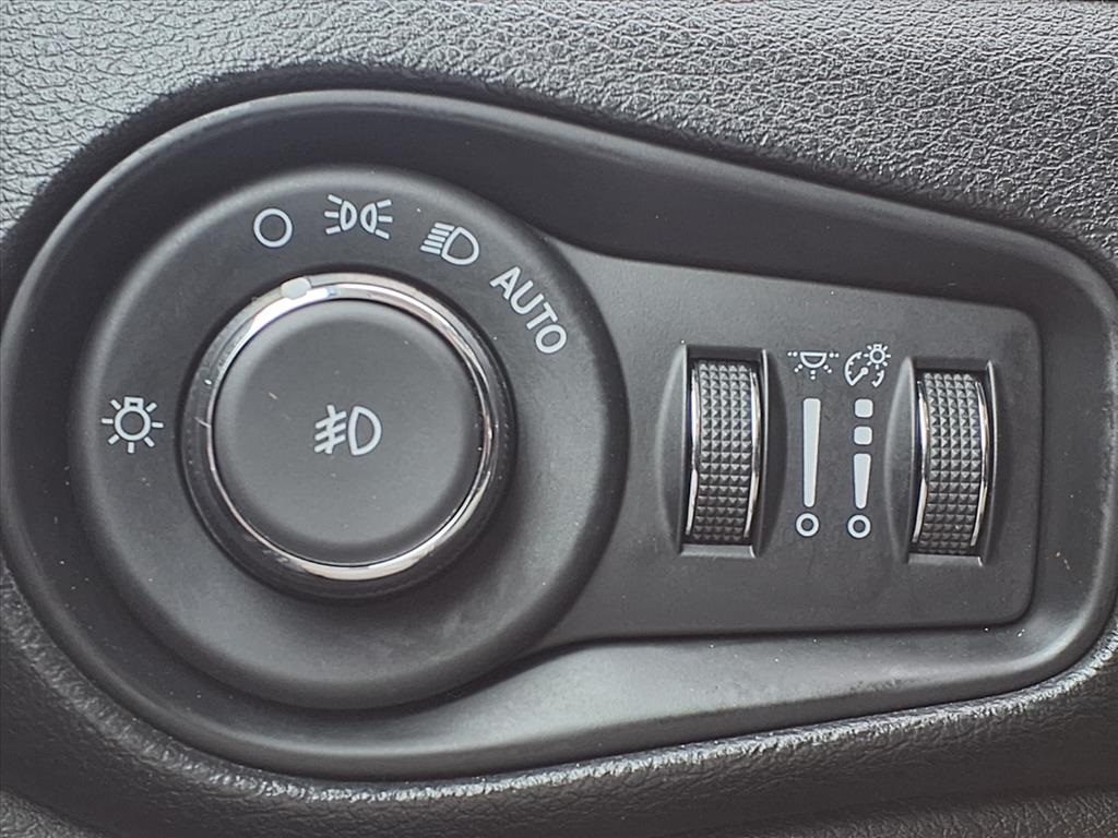 2018 Jeep Renegade Altitude Blue at DeMontrond Auto Country