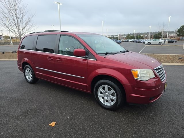 2010 Chrysler Town & Country Touring / Wheelchair Conversion