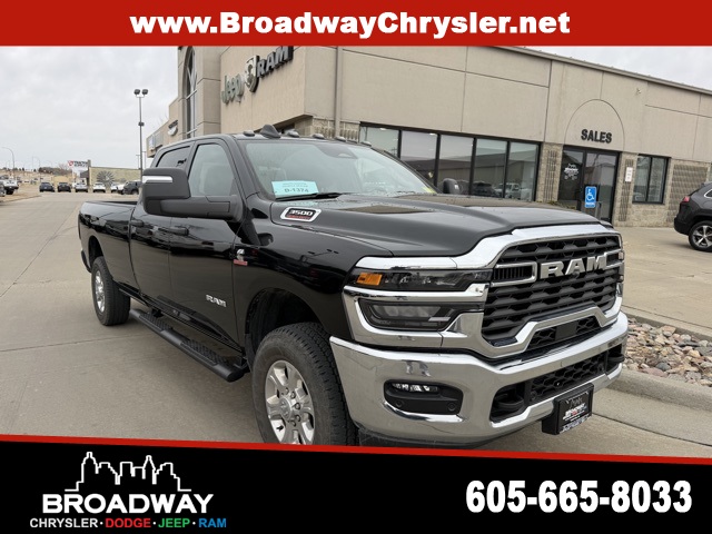 2025 RAM 3500 Big Horn Crew Cab LB 4WD