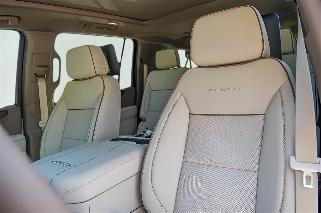 New Car 2025 Gmc Yukon Xl  Denali For Sale Under $100,000 In Austin, Texas