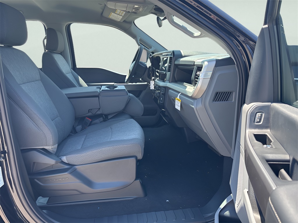 2025 Ford F-350SD