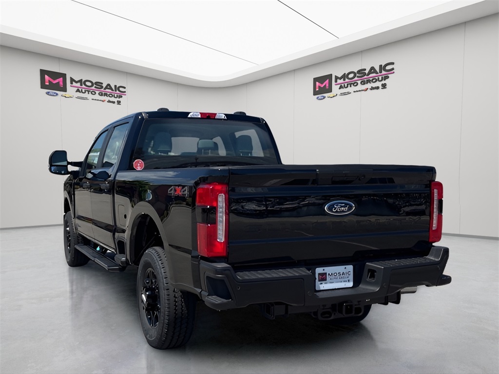 2025 Ford F-350SD