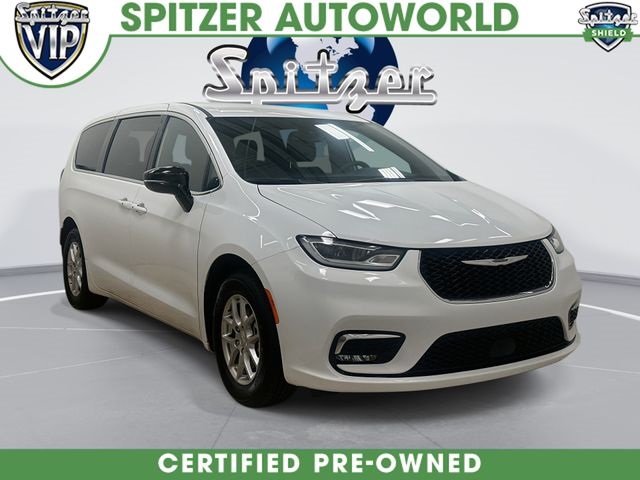 Bright White Clearcoat 2025 Chrysler Pacifica Minivan Front-Wheel Drive 9-Speed Automatic