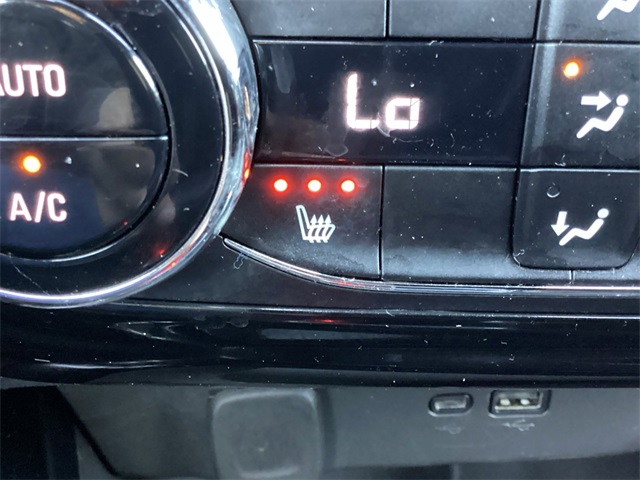 Used Car 2025 Chevrolet Trax  2rs For Sale Under $25,000 In San Antonio, Texas