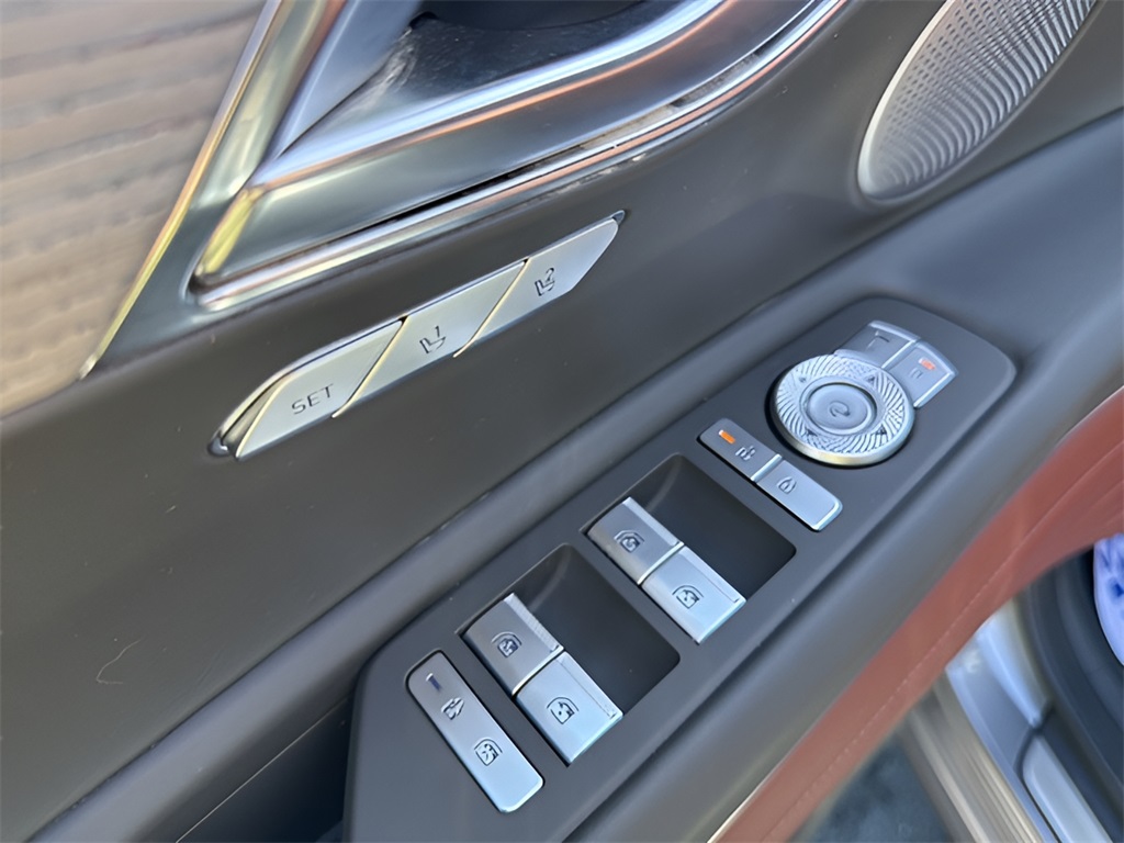 2025 Genesis GV80