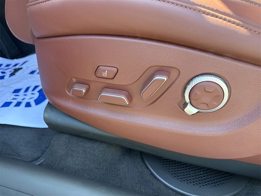 2025 Genesis GV80