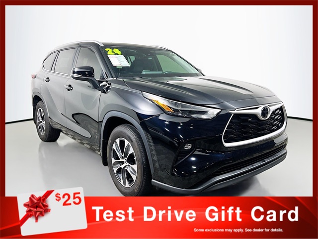 2024 Toyota Highlander XLE FWD