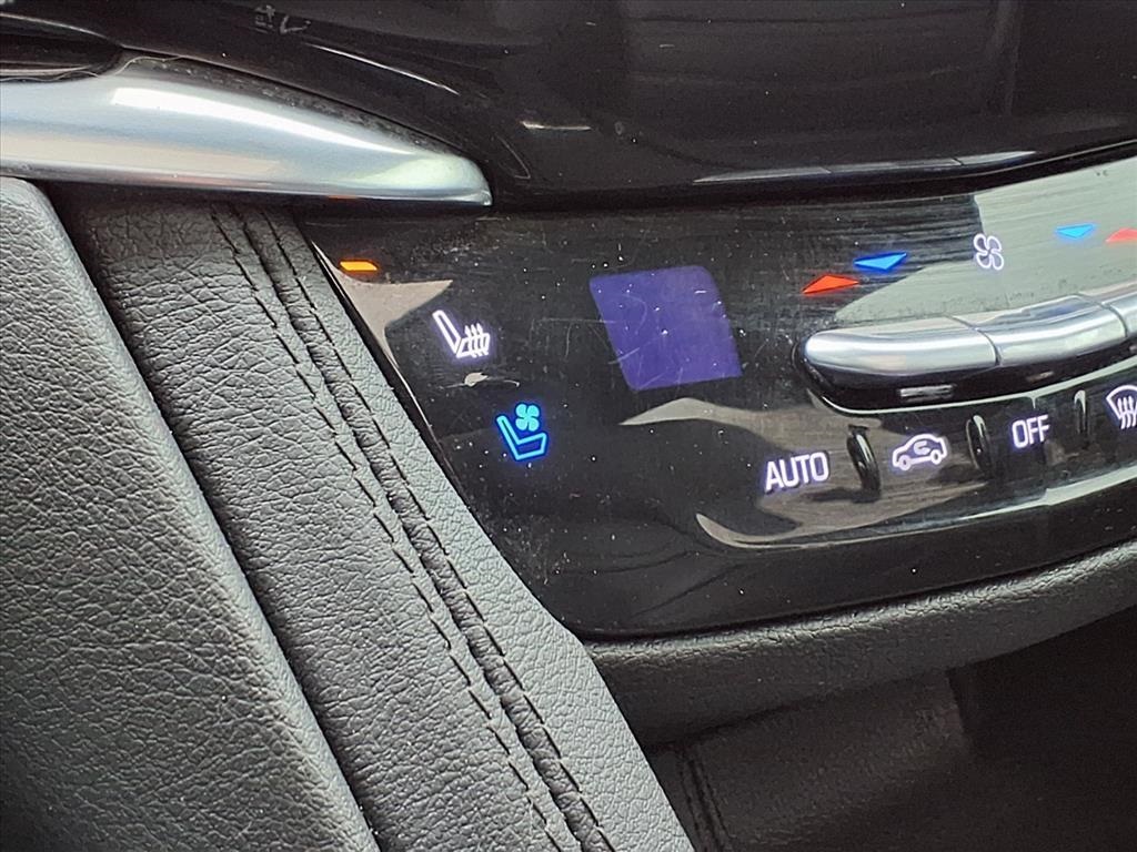 2022 Cadillac XT6 Premium Luxury Black at Tom Peacock Cadillac