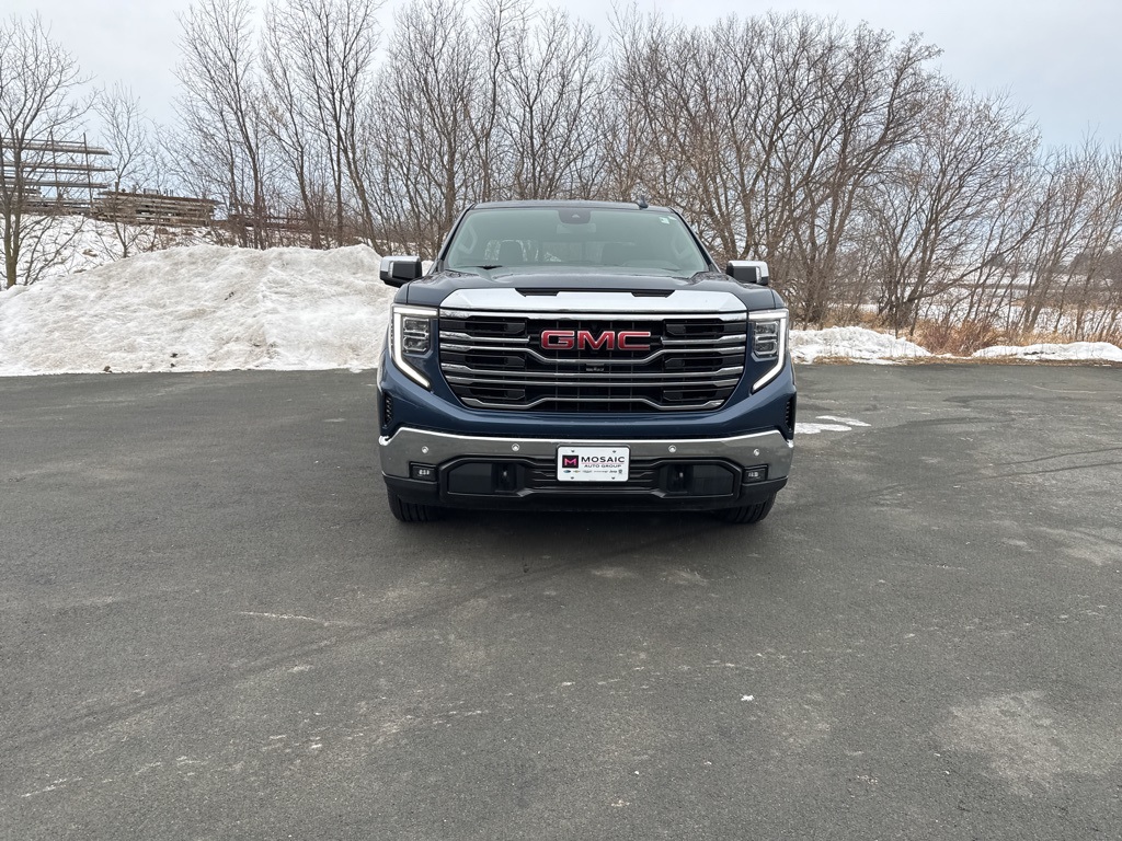 Used 2022 GMC Sierra 1500 SLT with VIN 1GTUUDED6NZ540366 for sale in Zumbrota, Minnesota