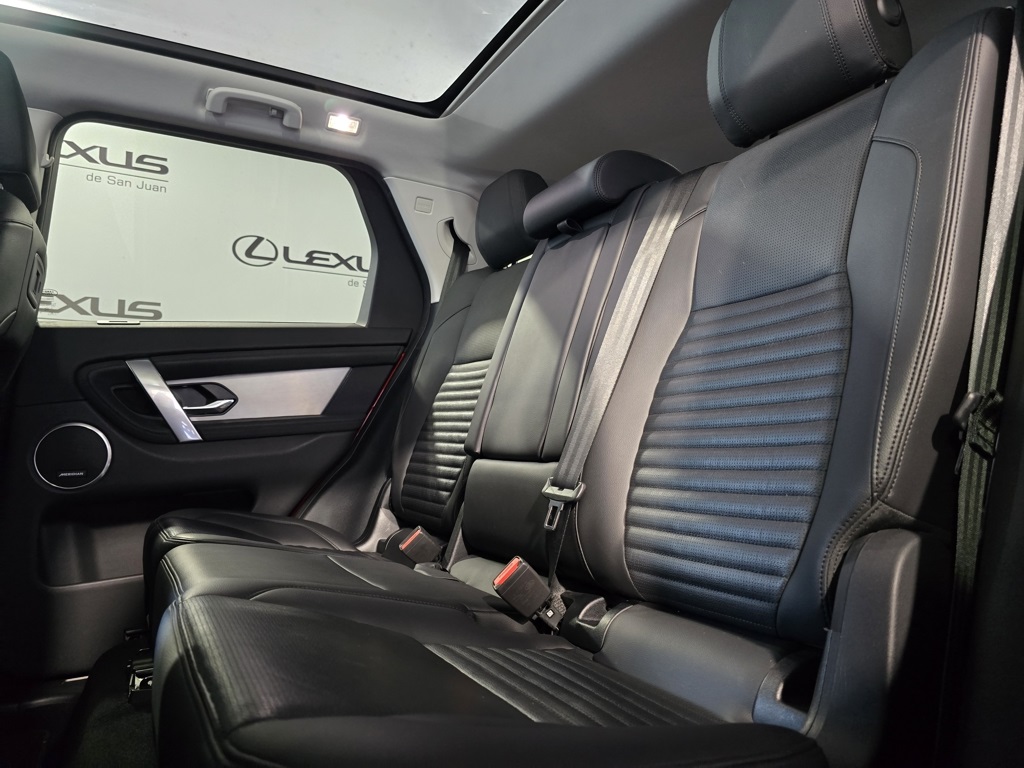 Thumbnail: 2023 Land Rover Discovery Sport - 27