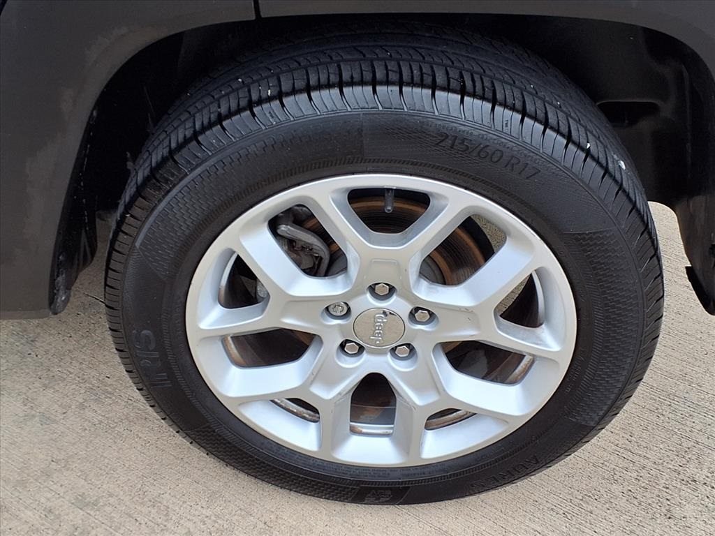 2018 Jeep Renegade Latitude Blue at DeMontrond Auto Country