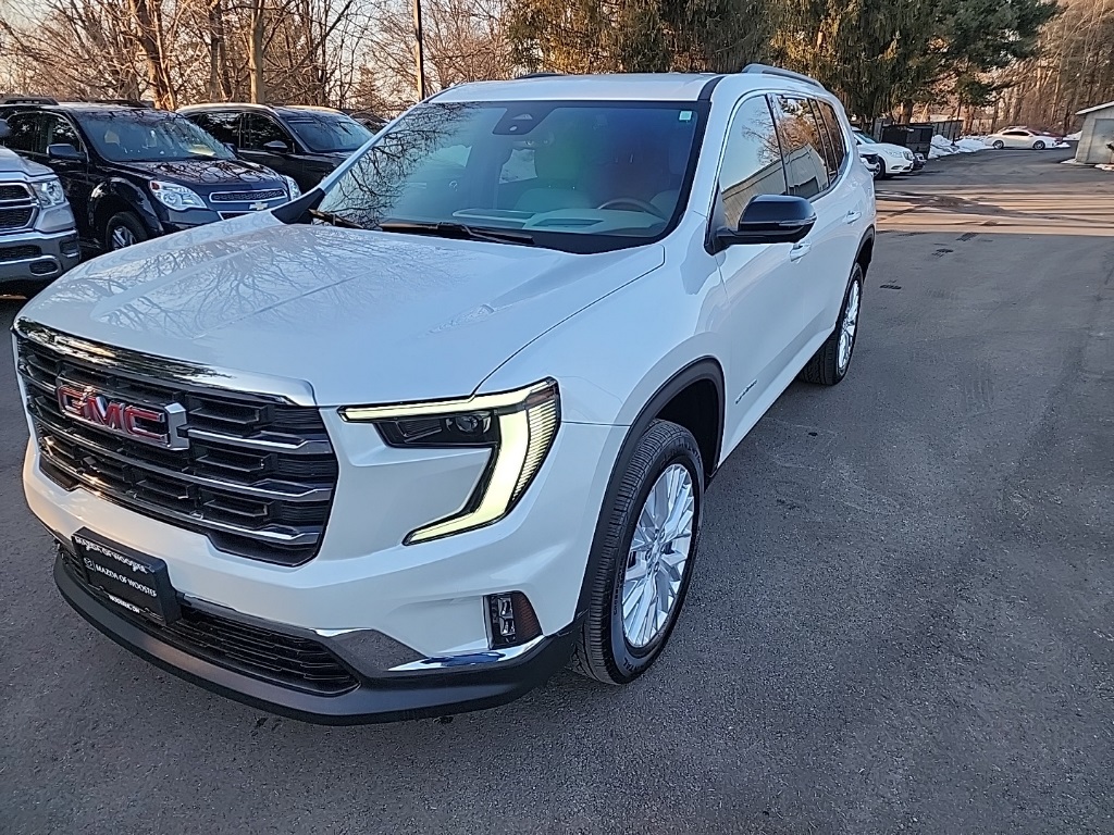 2024 GMC Acadia Elevation FWD