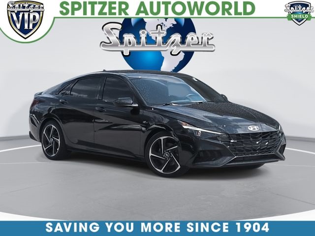 Onyx Black 2023 Hyundai Elantra Sedan Front-Wheel Drive 7-Speed Dual Clutch