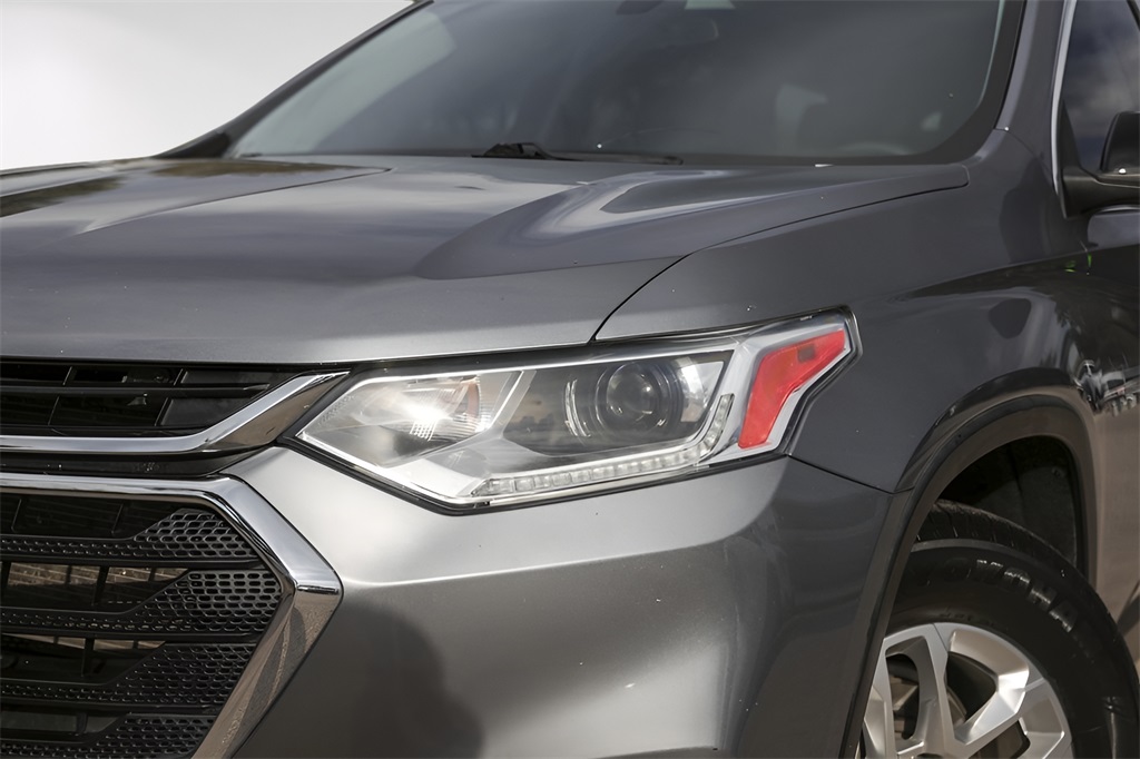 Used Car 2021 Chevrolet Traverse  Ls For Sale Under $20,000 In Austin, Texas