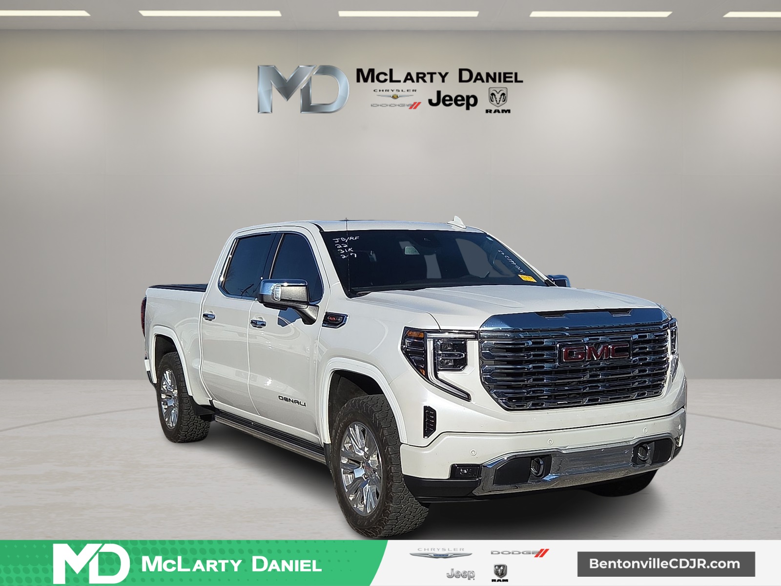 2022 GMC Sierra 1500 Denali Crew Cab 4WD