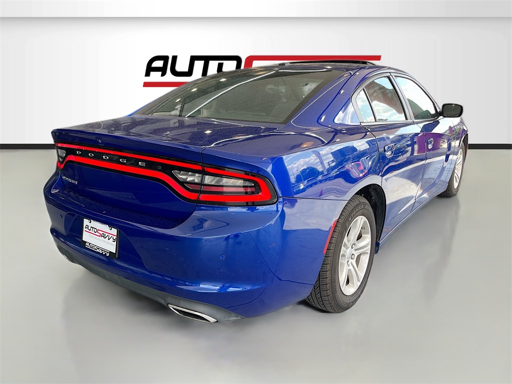 2022 Dodge Charger SXT - 6