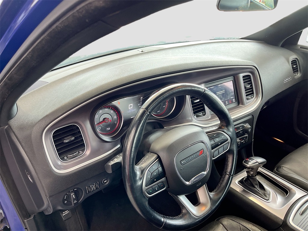 2022 Dodge Charger SXT - 8