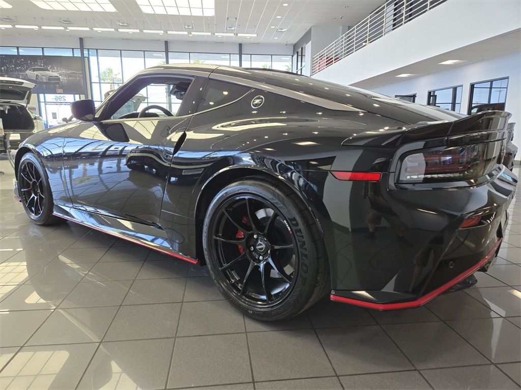 New Black Diamond Pearl 2025 Nissan Z NISMO for Sale in