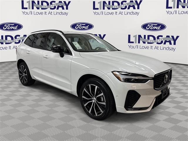 2024 Volvo XC60 B5 Plus Dark Theme AWD