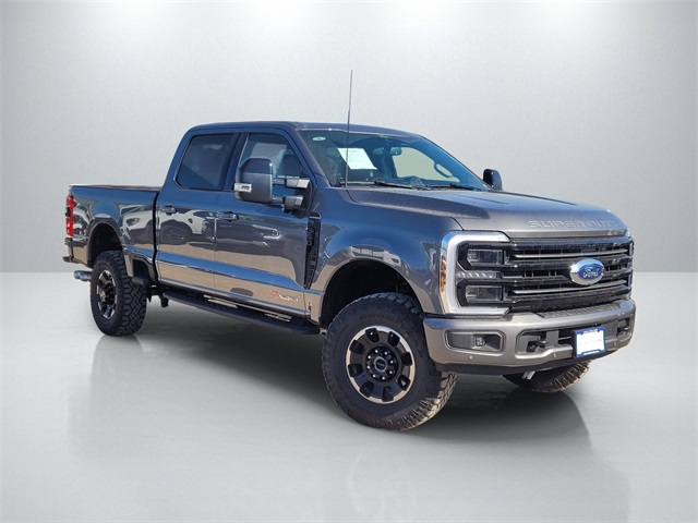 2025 Ford F-350 Super Duty Platinum Crew Cab 4WD