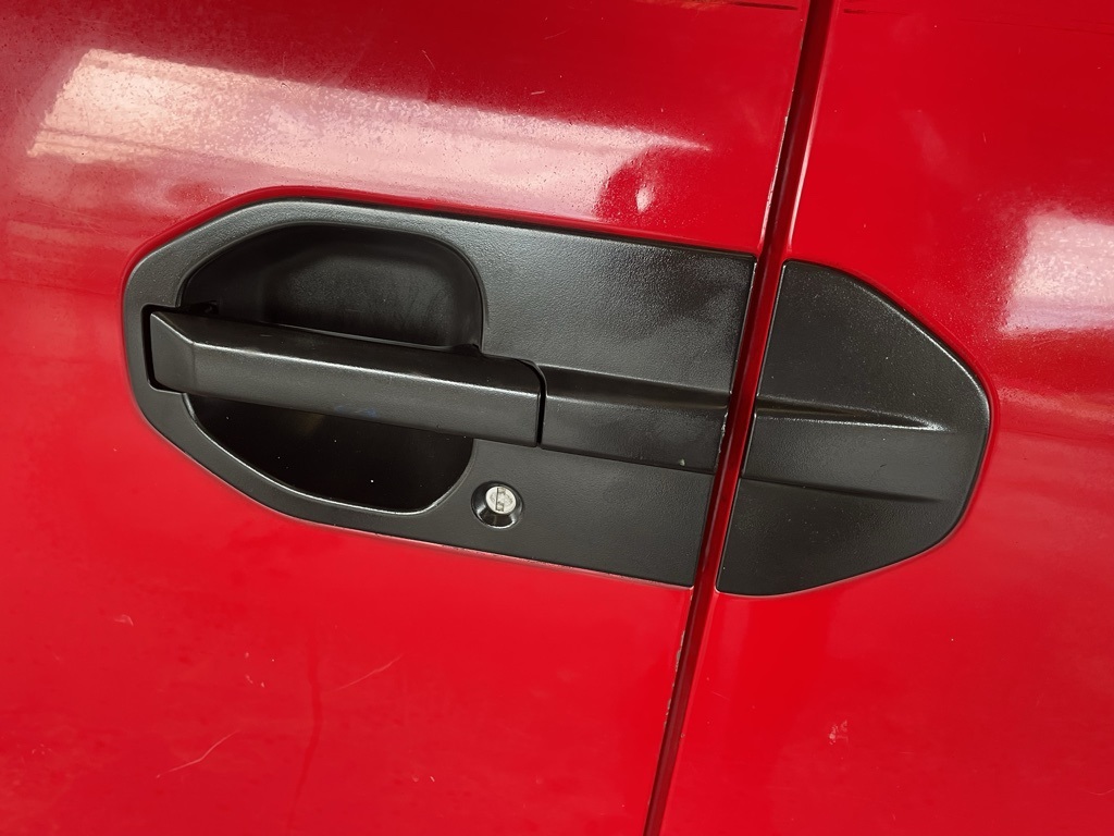 Thumbnail: 2005 Honda Element - 14